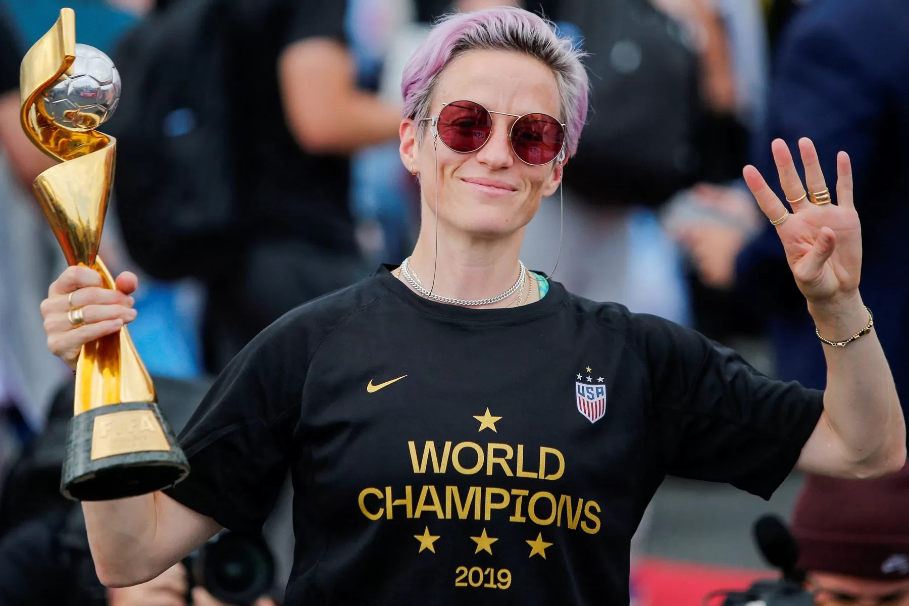 HT6. Megan Rapinoe Loses $100 Million Deals After Clashing with Elon Musk: “I Will Leave the US, They Don’t Respect Me Here”