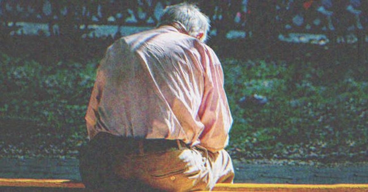 HT6. A man who divorced his wife of 47 years begs for her