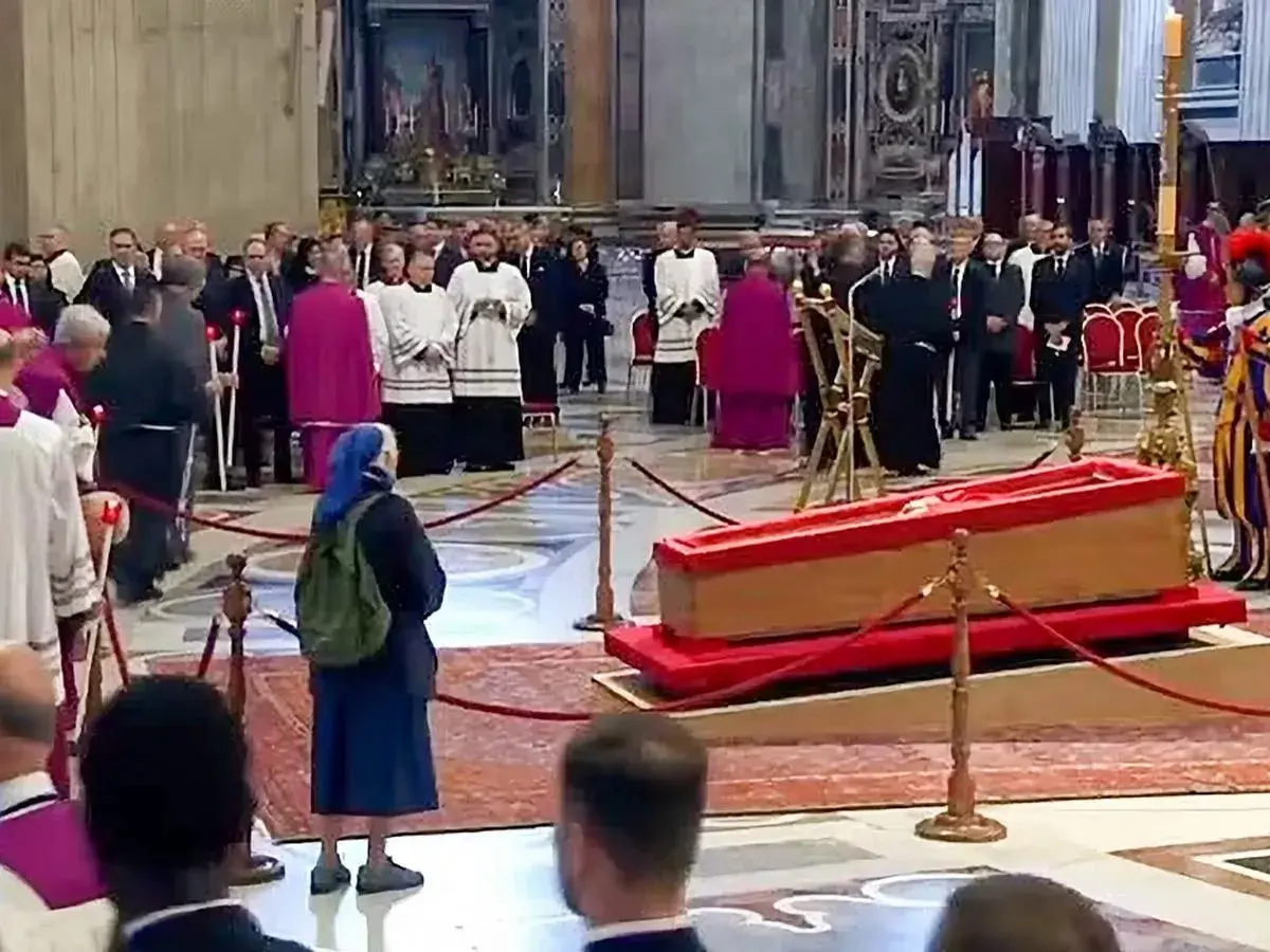 HT6. The nun who broke protocol at Pope Francis’ coffin