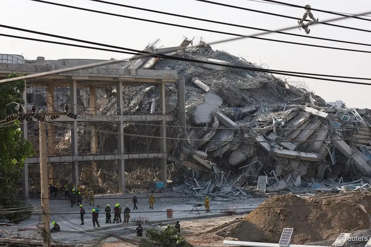 HT6. Video 15 minute ago | Powerful 7.7 magnitude earthquake…See more