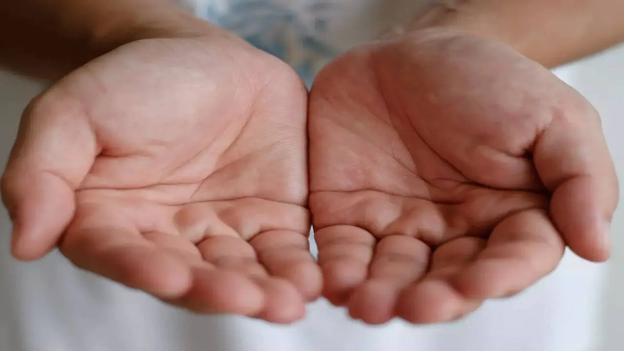 HT6. This Is What Your Palm Lines Say About You