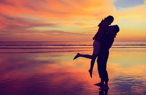 HT6. The sad girl marries a 70-year-old, 10 days later she found…